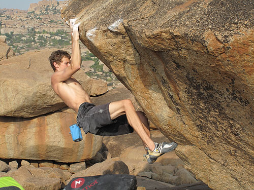 <!-- Hampi bouldering-->