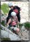 Alpspitze ferrata - svědomitá turistka je připravena na vše