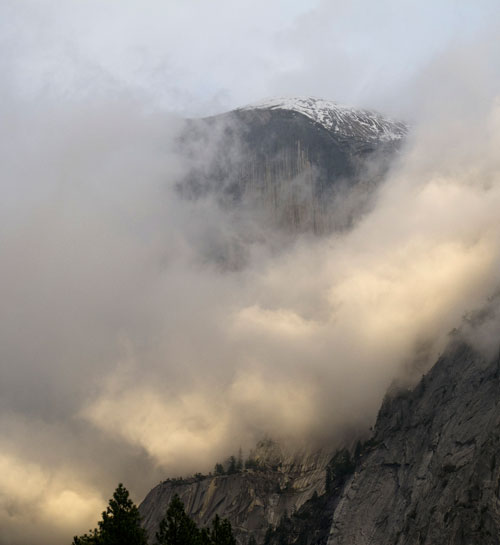 Hnusné počasí v říjnu v Yosemitech