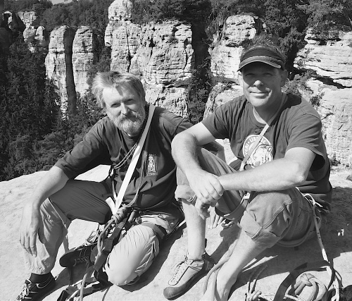 Pohoda na vrcholu Kapelníka - LB Bílý tygr Allen a Chroust II září 2011