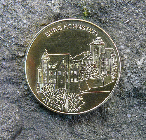 Burg_Hohnstein_suvenyr_mince_2_Euro