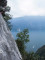 Třetí délka, traverz a výhled na Lago di Garda